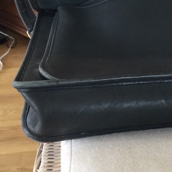 Vintage, 1980’s, Coach messenger/briefcase bag. 15 1/2 by 10 1/2. - Picture 5 of 7